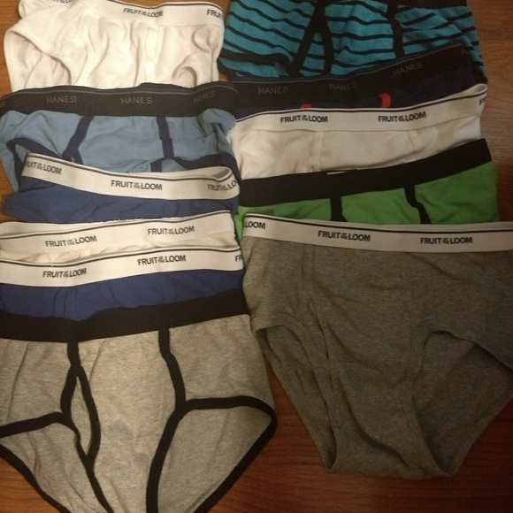 Fruit of the Loom Boys Briefs Size 10-3 Briefs